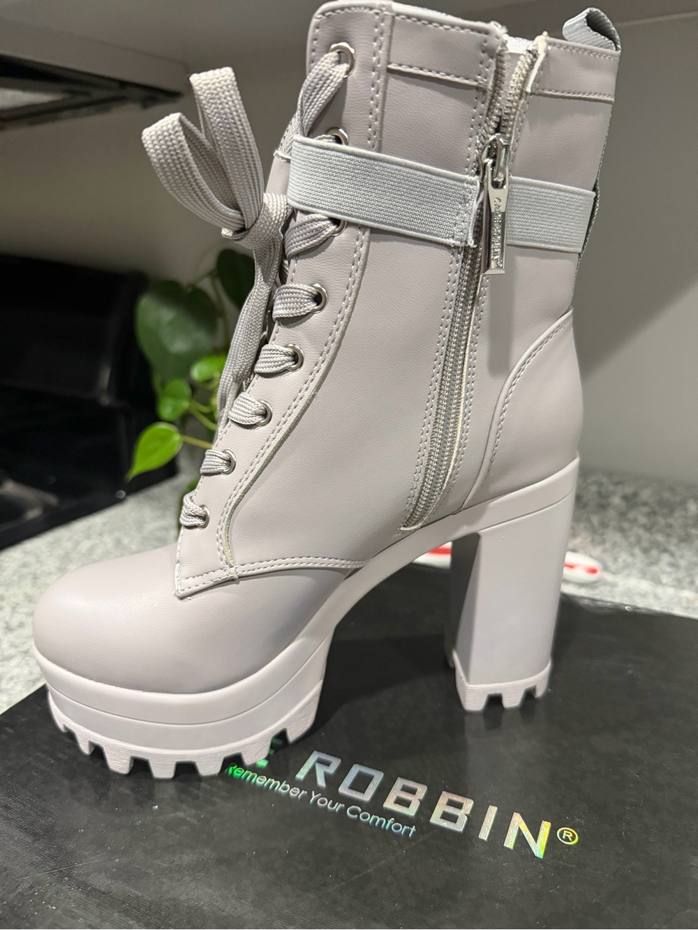 Women's Gray Platform Lace-Up Ankle Boots size 5